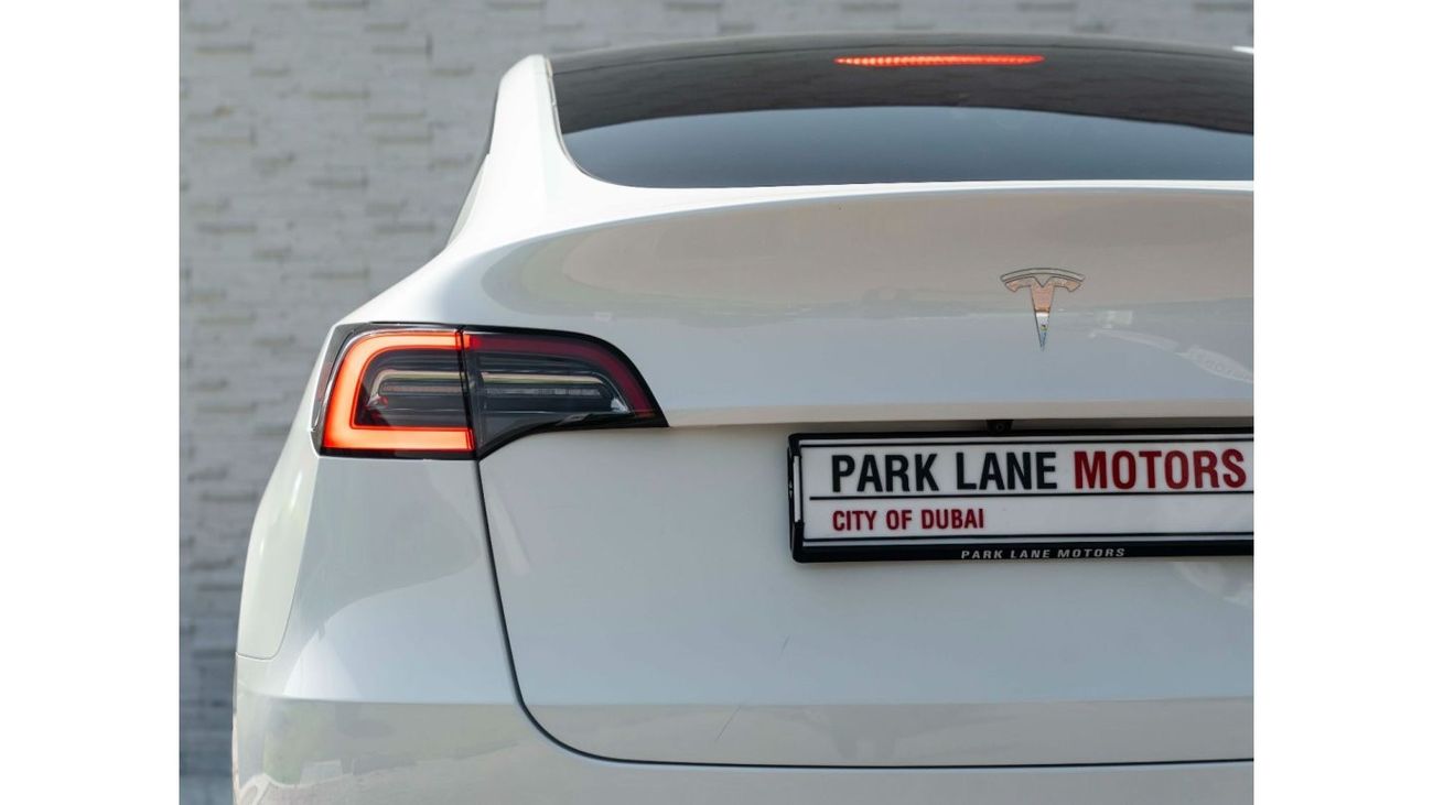 تسلا موديل Y AED 2,831 PM • MODEL Y LONG RANGE • ONLY 4,500 KMS • OFFICIAL TESLA WARRANTY UNTIL 2030•