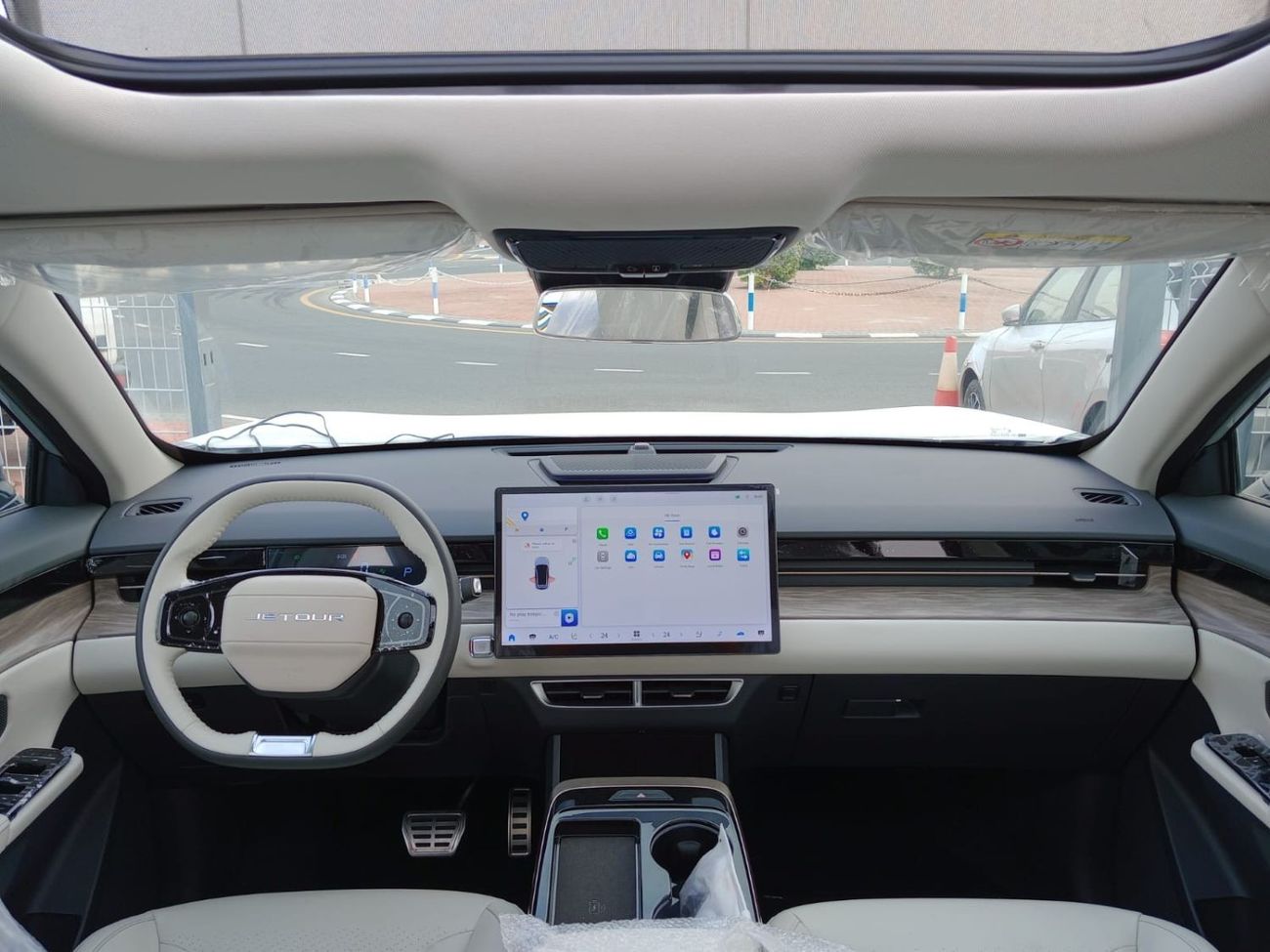 Jetour Dashing only for Export 1.6L Turbo FWD..SUV . cement grey color