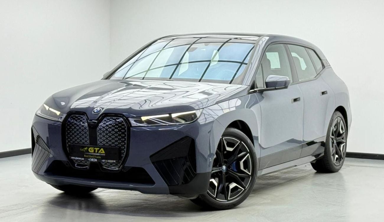 بي أم دبليو iX xDrive40 2023 BMW iX xDrive40, 2027 BMW Warranty, 2028 BMW Service Pack, Low Km, Fully Loaded, GCC