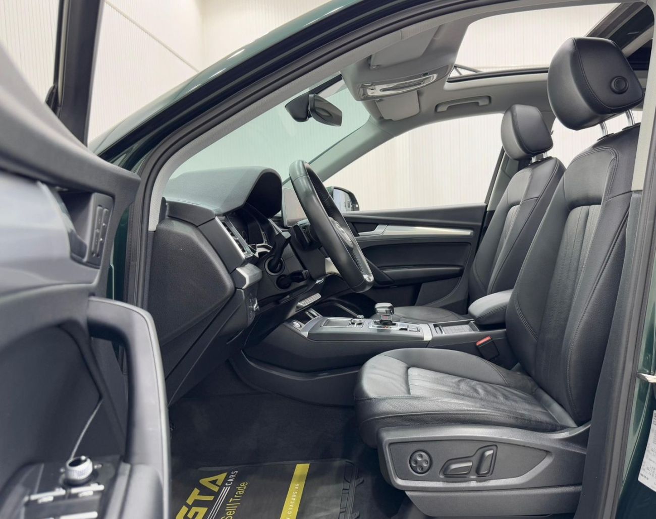 Audi Q5 45 TFSI Quattro 2.0L 2019 Audi Q5 45 TFSI quattro, 1 Year Warranty, Full Service History, GCC