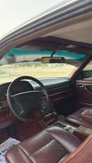 Mercedes-Benz 560 SEC