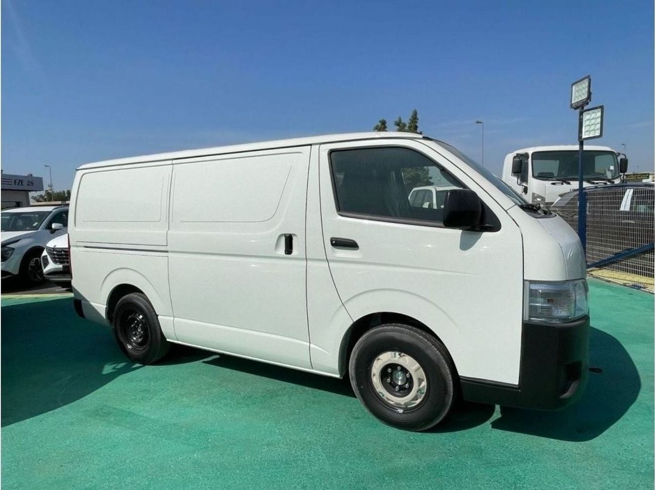 تويوتا هاياس GL -Standard Roof  Panal Van 2.7L