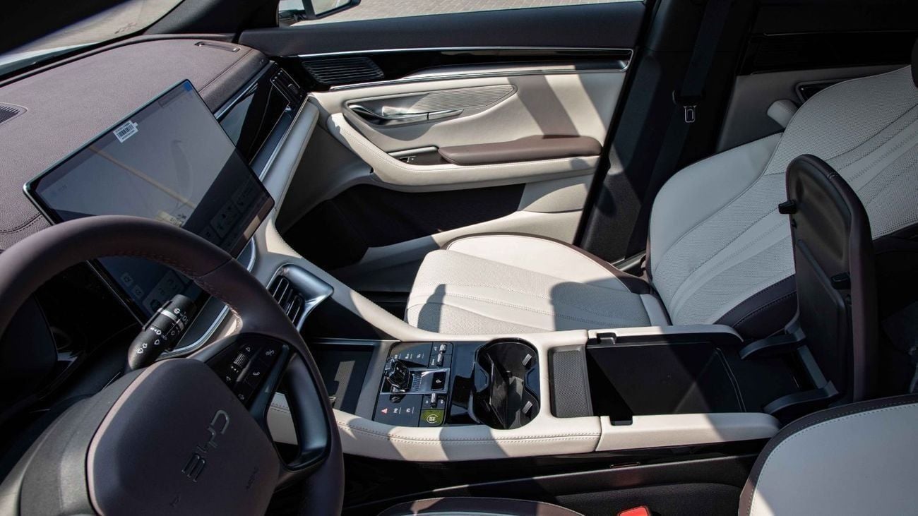 بي واي دي سونغ بلس DM-i 160KM FLAGSHIP EDITION | 2025 | Ready Stock Limited QTY | For Local Registration +10%