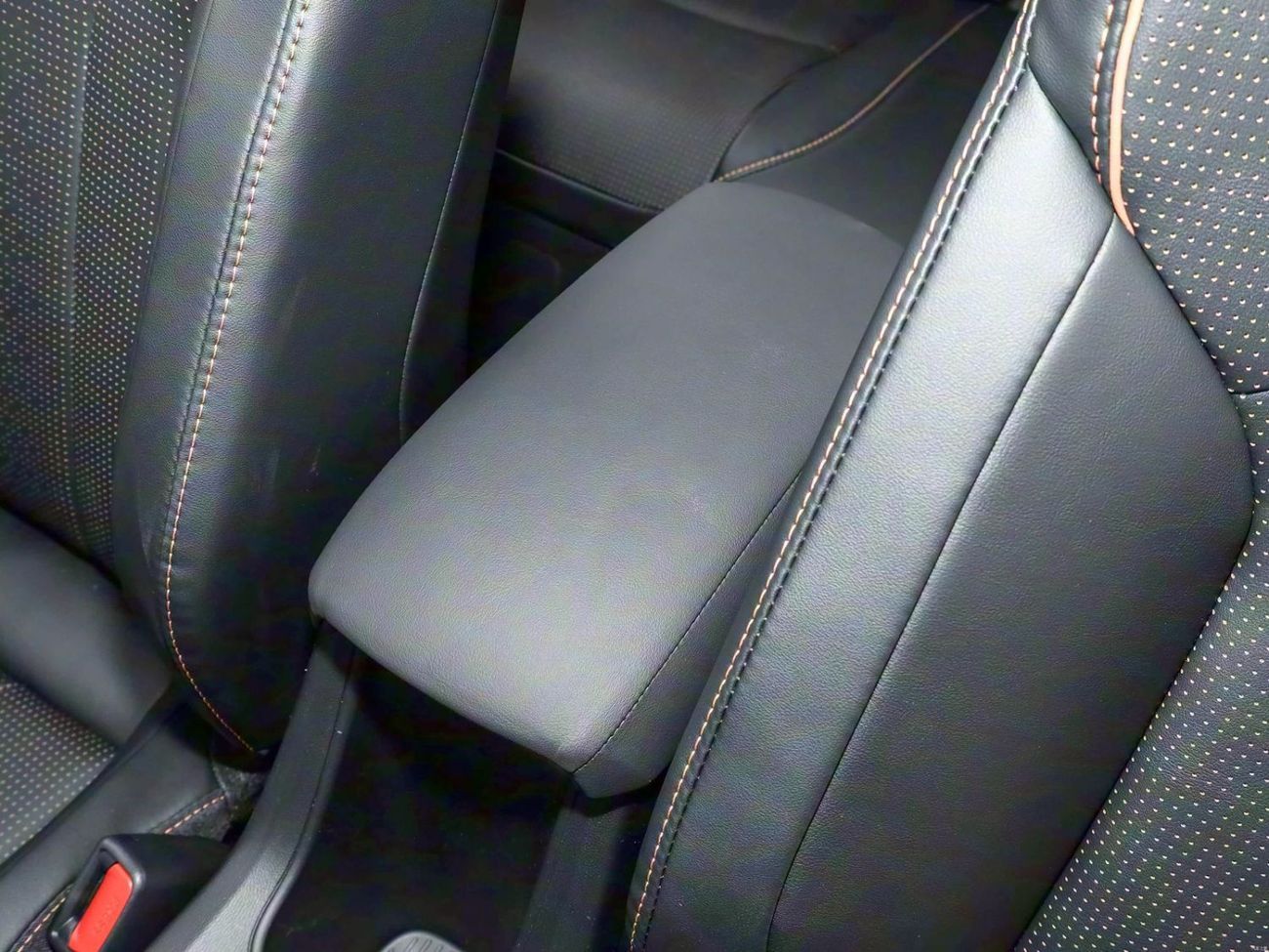 Toyota Corolla Cross STD (NON GCC) TOYOTA COROLLA CROSS,2.0L,HYBRID.ELITE PLUS,NEW SHAPE