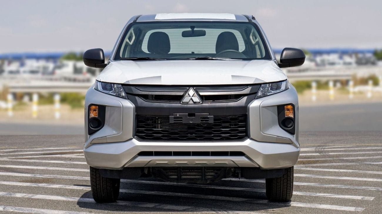 Mitsubishi L200 (LHD) MITSUBISHI L200 DC GL 2.5D MT 4WD MY2023 - SILVER