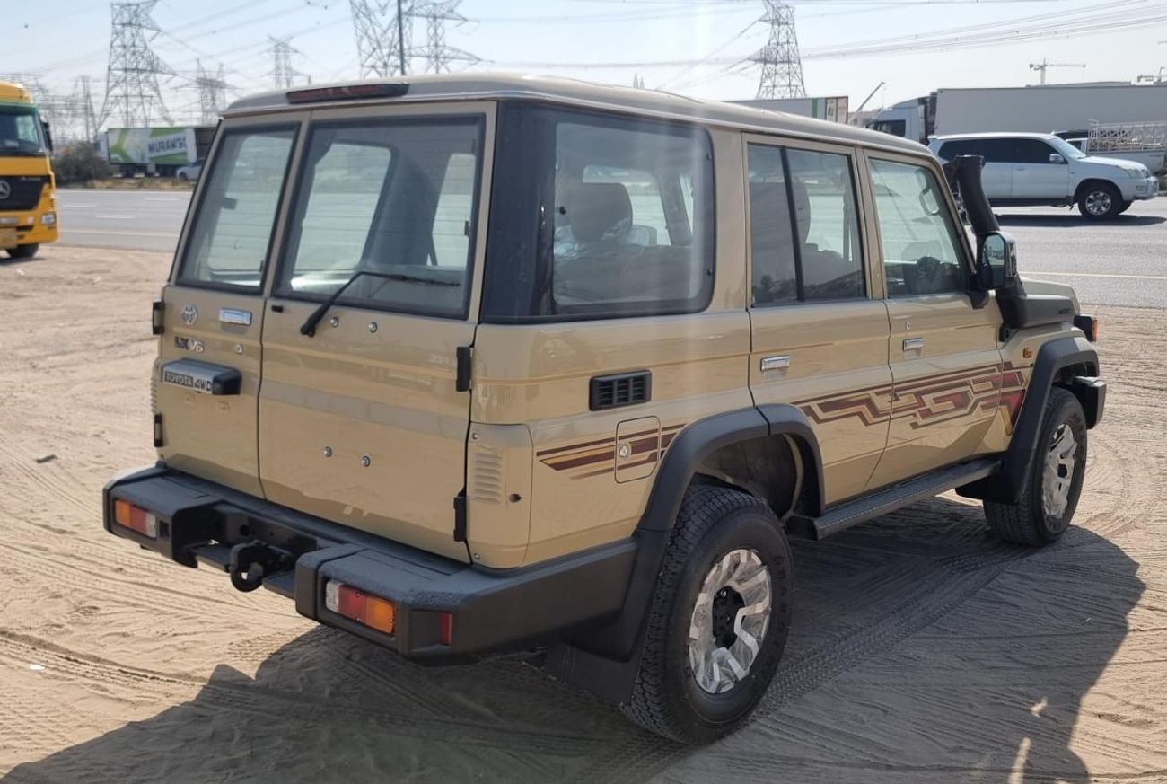 Toyota Land Cruiser 70 LX76 V6 4.0L PETROL A/T FULL OPTION 2024YM