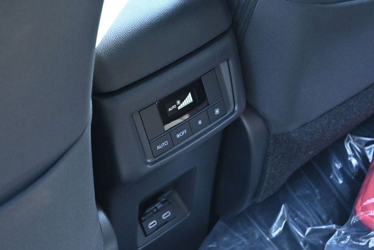 Toyota Innova Toyota Innova 2.0L, FWD Petrol, Color Bronze, Model 2024 (Export Price)