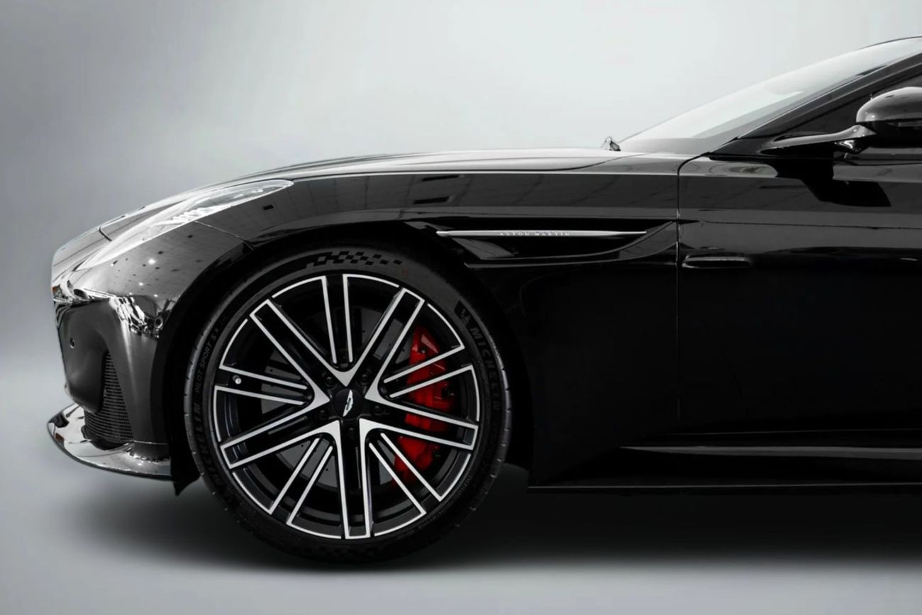 أستون مارتن DB DB12 / 4.0L Twin Turbo V8 / Japanese