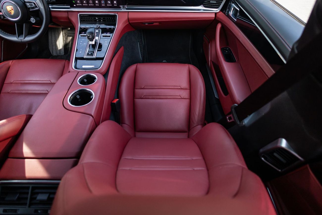 Porsche Panamera Std 3.0L (325 HP)