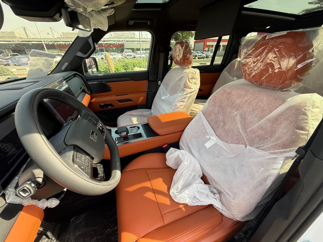 روكس 01 NEW ARRIVAL ROX 01 2026 7 SEATS LONG RANGE WITH WARRANTY EVS 5 YEARS SERVICE CONTRACT