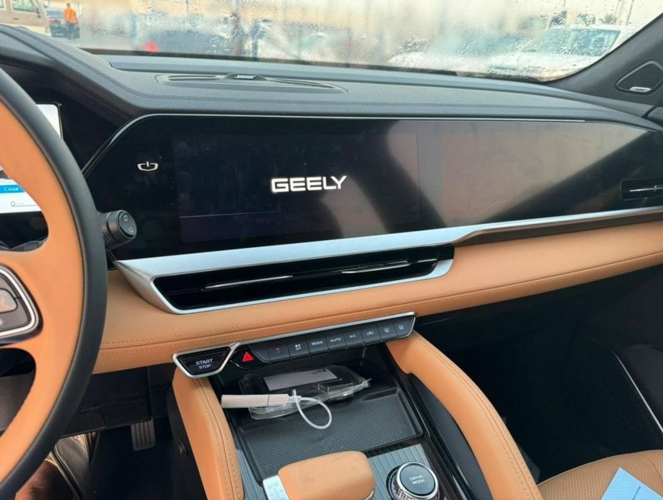 Geely Monjaro NEW 2024 Full Option 4WD 2000cc Petrol Camera 360 Luxury SUV Automatic ZERO KM