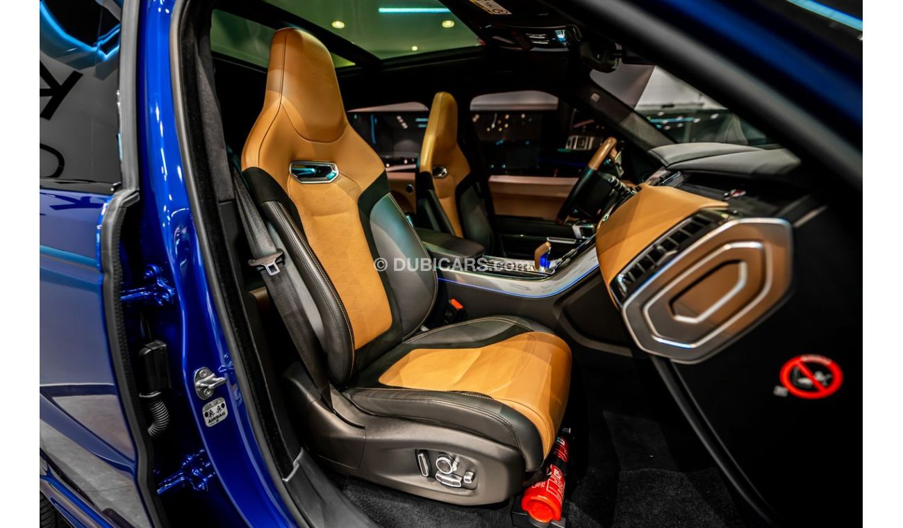 Land Rover Range Rover Sport 2019 Range Rover Sport SVR Carbon Edition, Land Rover Warranty + Service, Low KMs, GCC