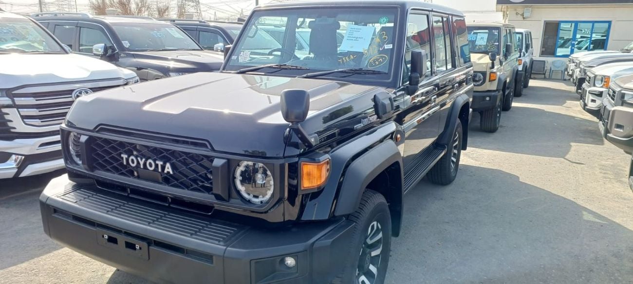 تويوتا لاند كروزر 70 RHD 2.8 DIESEL