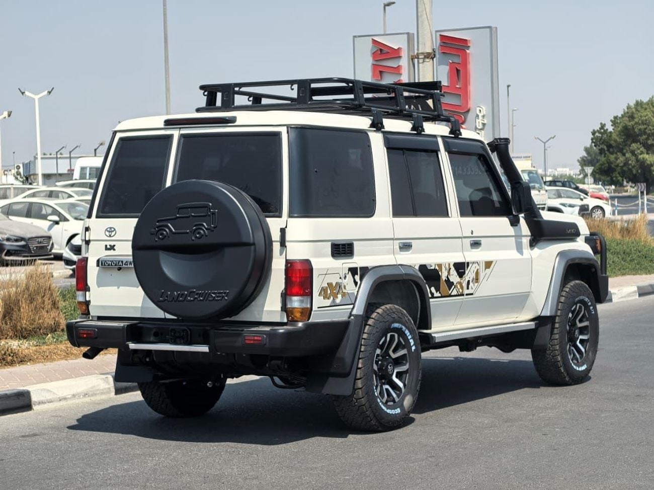 تويوتا لاند كروزر 70 LX | 4.2L V6 DIESEL | DVD CAMERA | LEATHER SEATS | MY2026