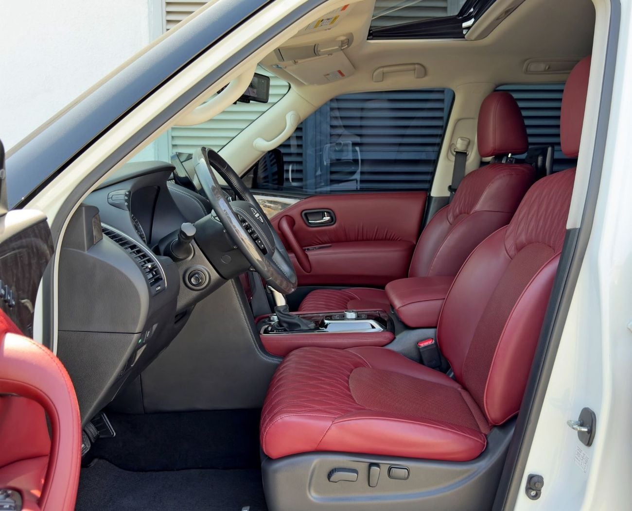 نيسان باترول LE PLATINUM CITY LE Platinum 5.6L