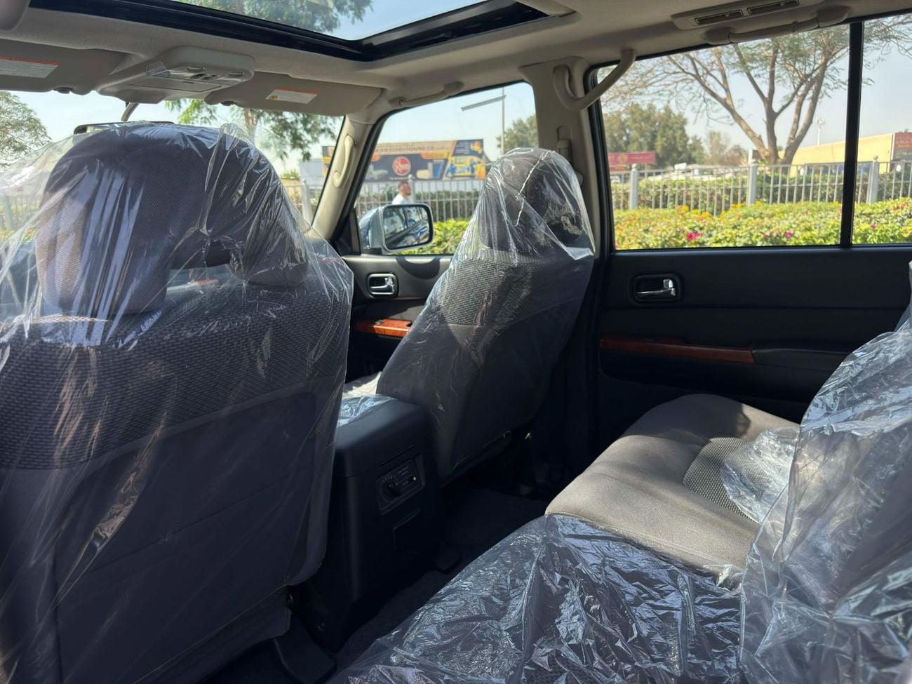 Nissan Patrol Safari Safari 4.8L A/T GCC SPEC ASTORA EDITION