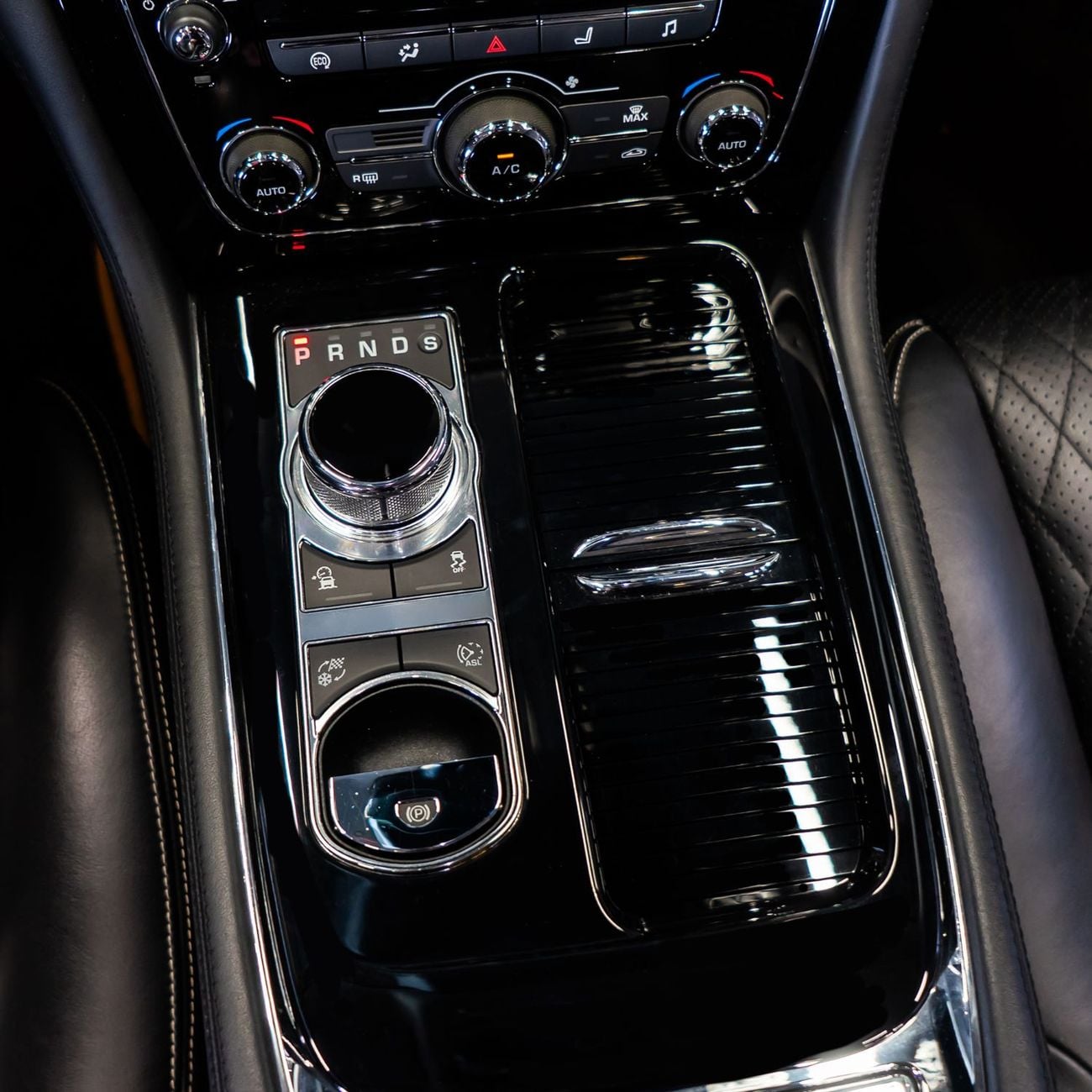 Jaguar XJ 50th anniversary edition