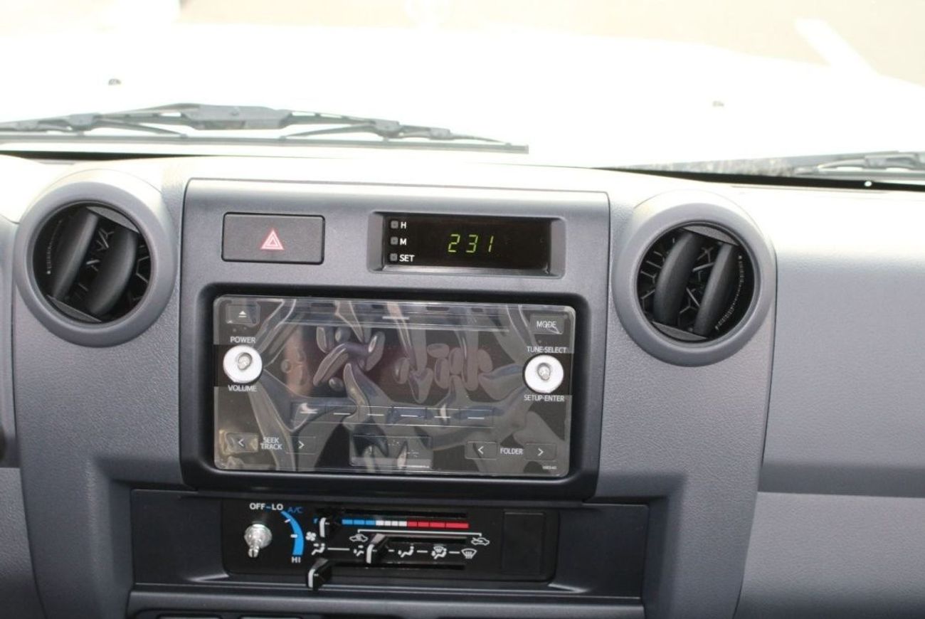 Toyota Land Cruiser 70 TOYOTA LANDCRUISER 78 4.5L V8 DIESEL 9 SEATER TROOP CARRIER MANUAL