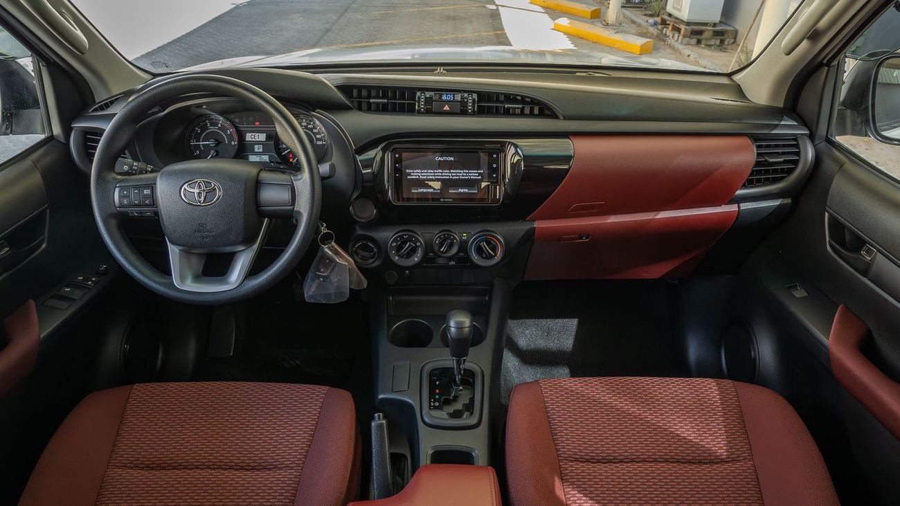 Toyota Hilux TOYOTA HILUX 2.4 AT LOW OPTION -2026YM