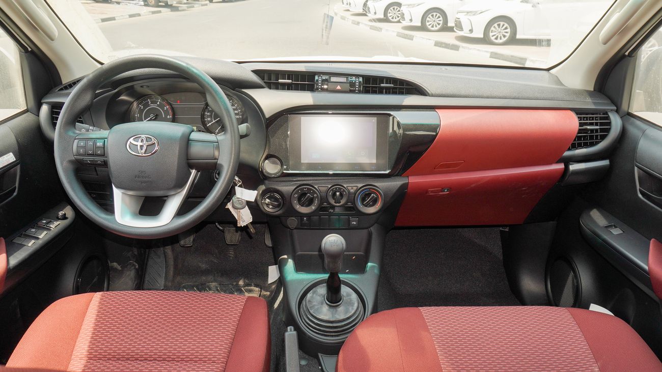 Toyota Hilux GL-2  D-4D  2.4L DIESEL 4WD M/T