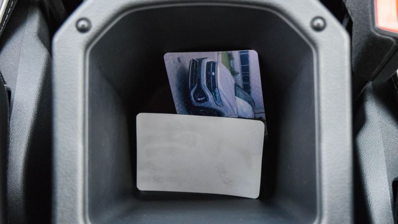 Volkswagen T ROC 1.4L TSI R-Line 1.5L 300 TSI R-Line Stralight Black Edition full option