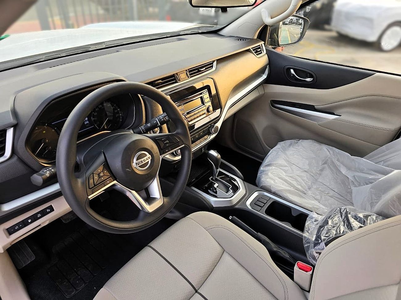 نيسان إكستيرا SE 2.5L RWD