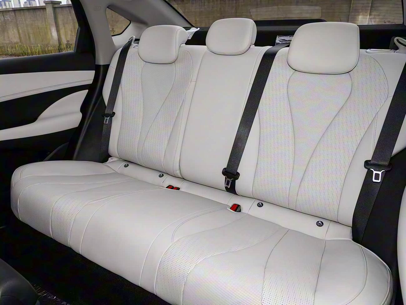 بي واي دي سيل 05 DM-i BYD Seal 05 DM-i 1,5L Manage Ad