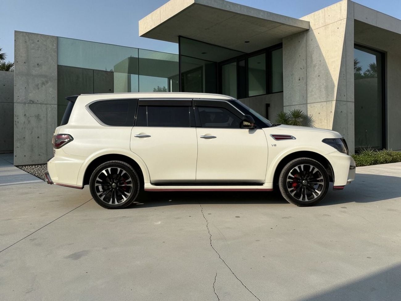 Nissan Patrol XE 4.0L AED 2,380 P.M  |0% DOWN PAYMENT | NISSAN PATROL | 4.0L V6 4WD |  2019 | GCC SPECS