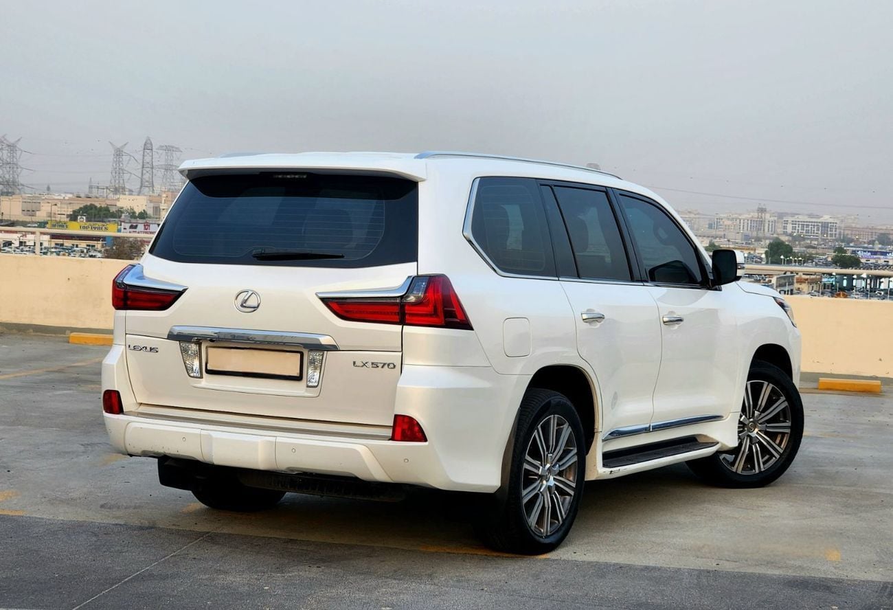 Lexus LX570 Platinum 5.7L. Al- Futtaim Motors