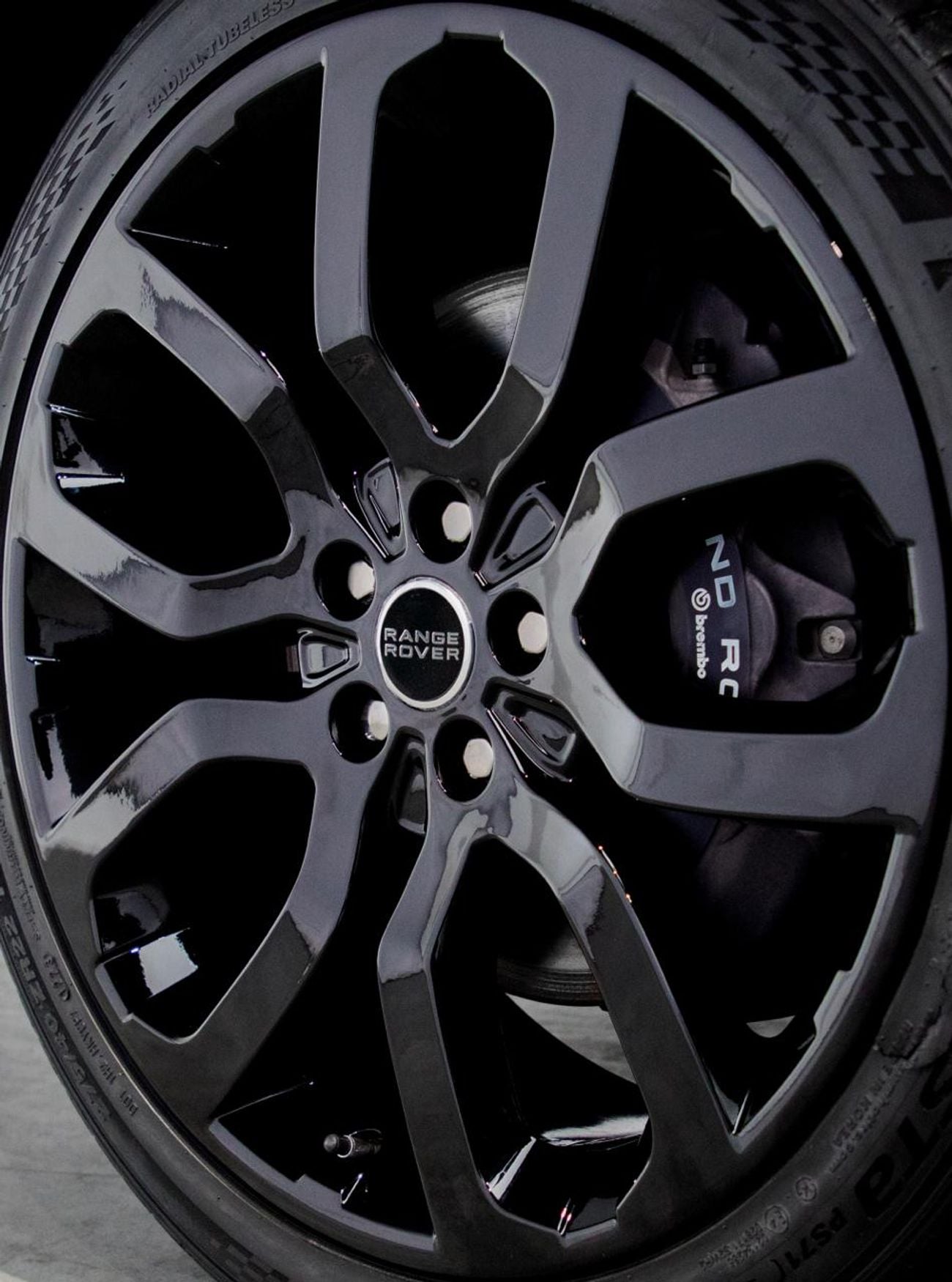 Land Rover Range Rover Sport HSE DYNAMIC