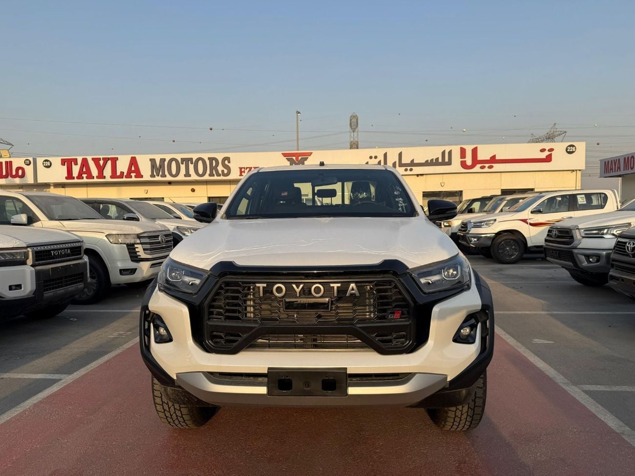 تويوتا هيلوكس ADVENTURE ADVENTURE TOYOTA HILUX GR SPORT 4.0L 2025