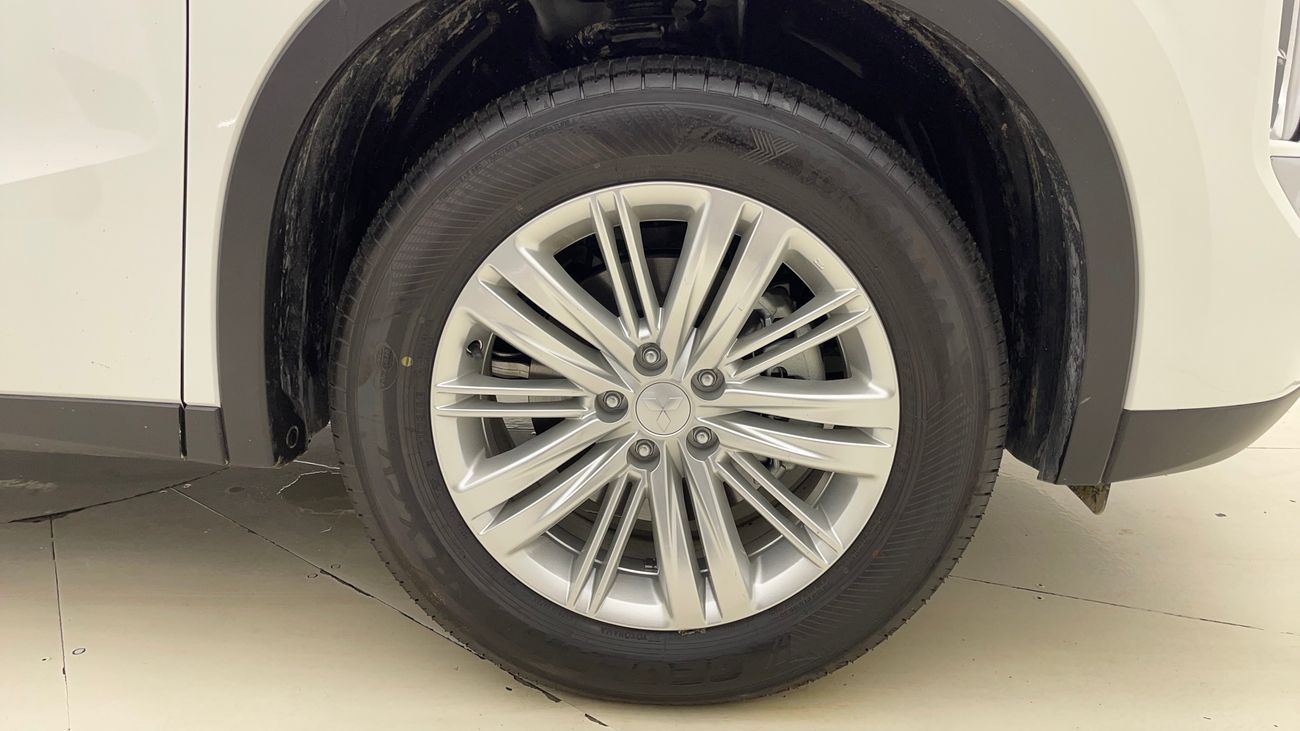 Mitsubishi Outlander MIDLINE 2.5 | Zero Down Payment | Home Test Drive