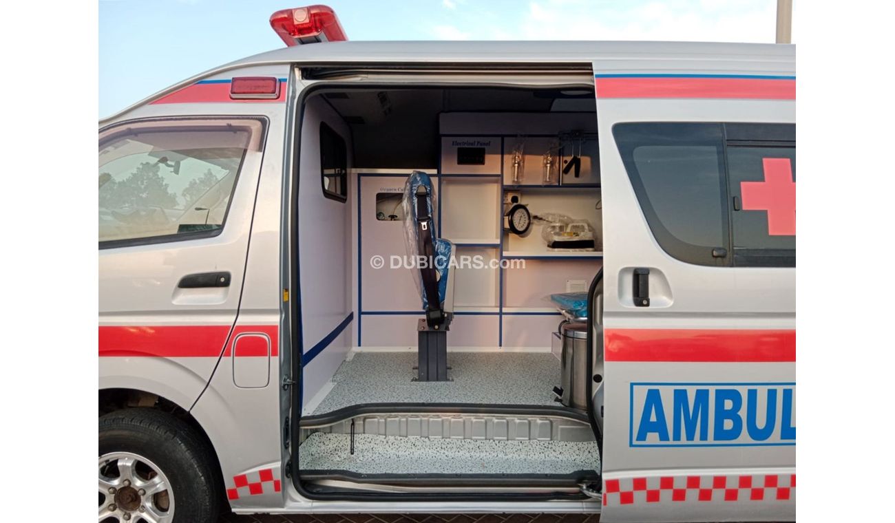 Toyota Hiace TOYOTA HIACE VAN (AMBULANCE) RIGHT HAND DRIVE(PM01433)
