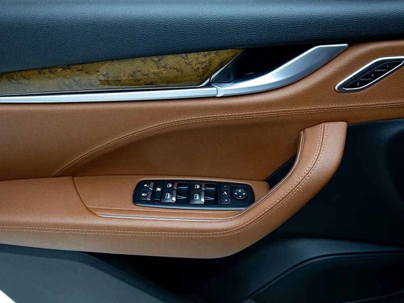 Maserati Levante S 3.0L (424 HP)