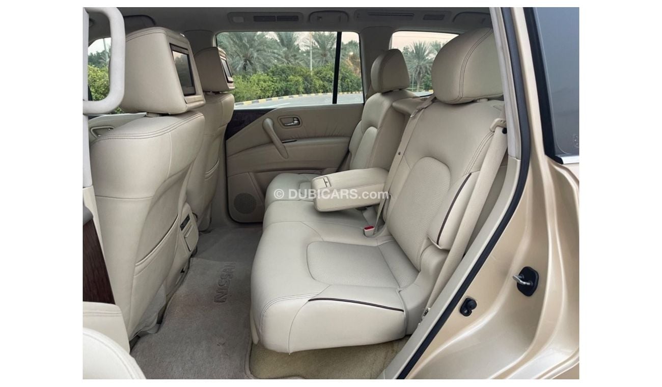 نيسان باترول NISSAN PATROL 400  V8  MODEL 2011( GCC_ SPEC) VERY GOOD CONDITION