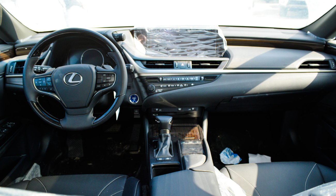 Lexus ES 300 Hybrid  2.5L