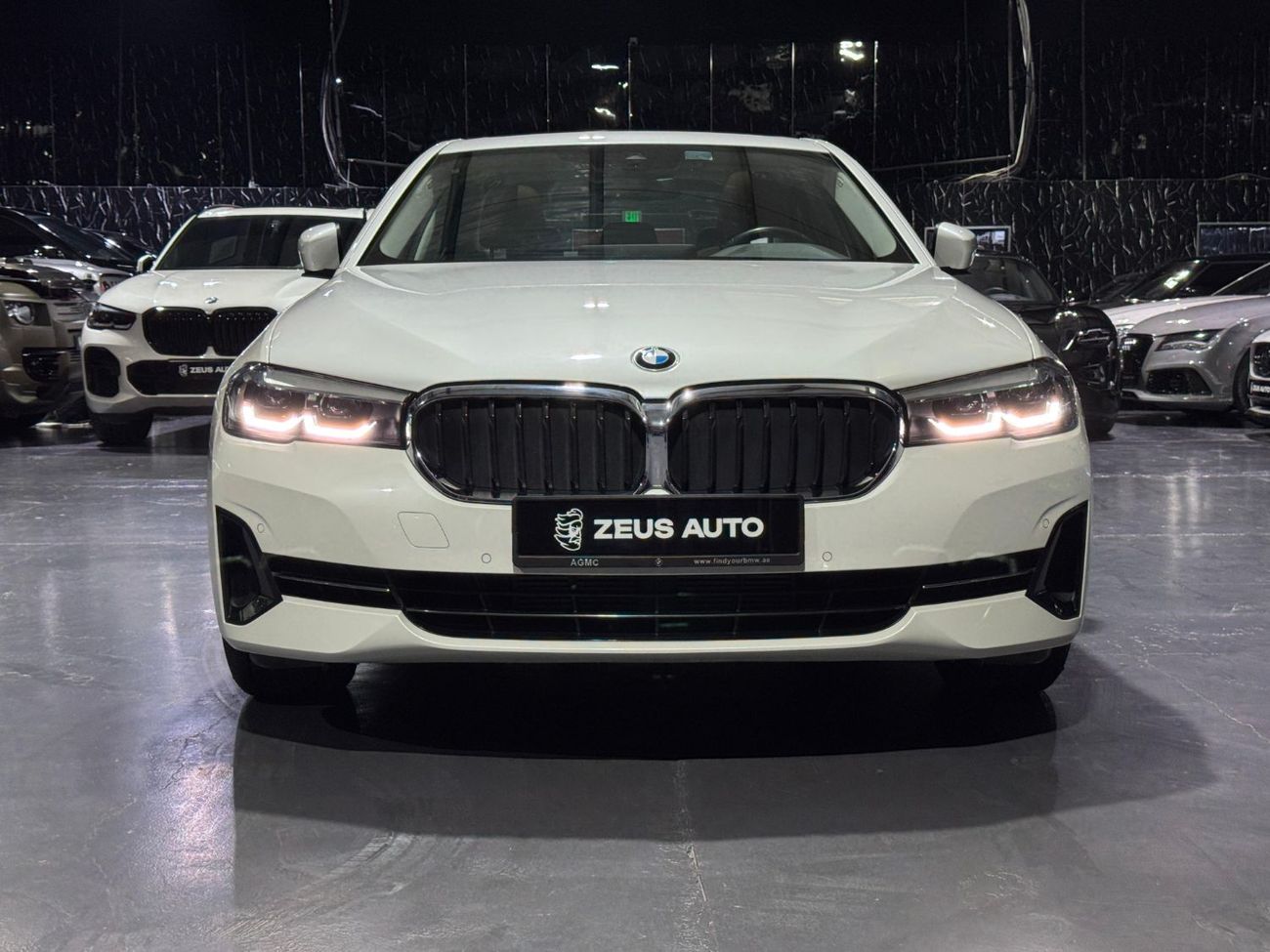 بي أم دبليو 520i Std 2.0L 2022 BMW 520i, Aug 2026 BMW Warranty + Service Pack, Full BMW Service History, Low Kms, GCC