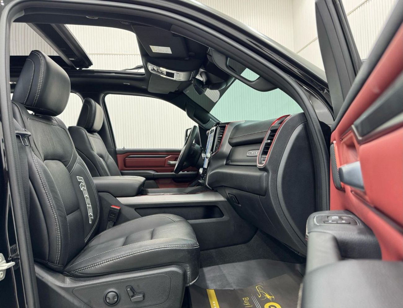 RAM 1500 Rebel 5.7L Crew Cab Utility (5 Seater)