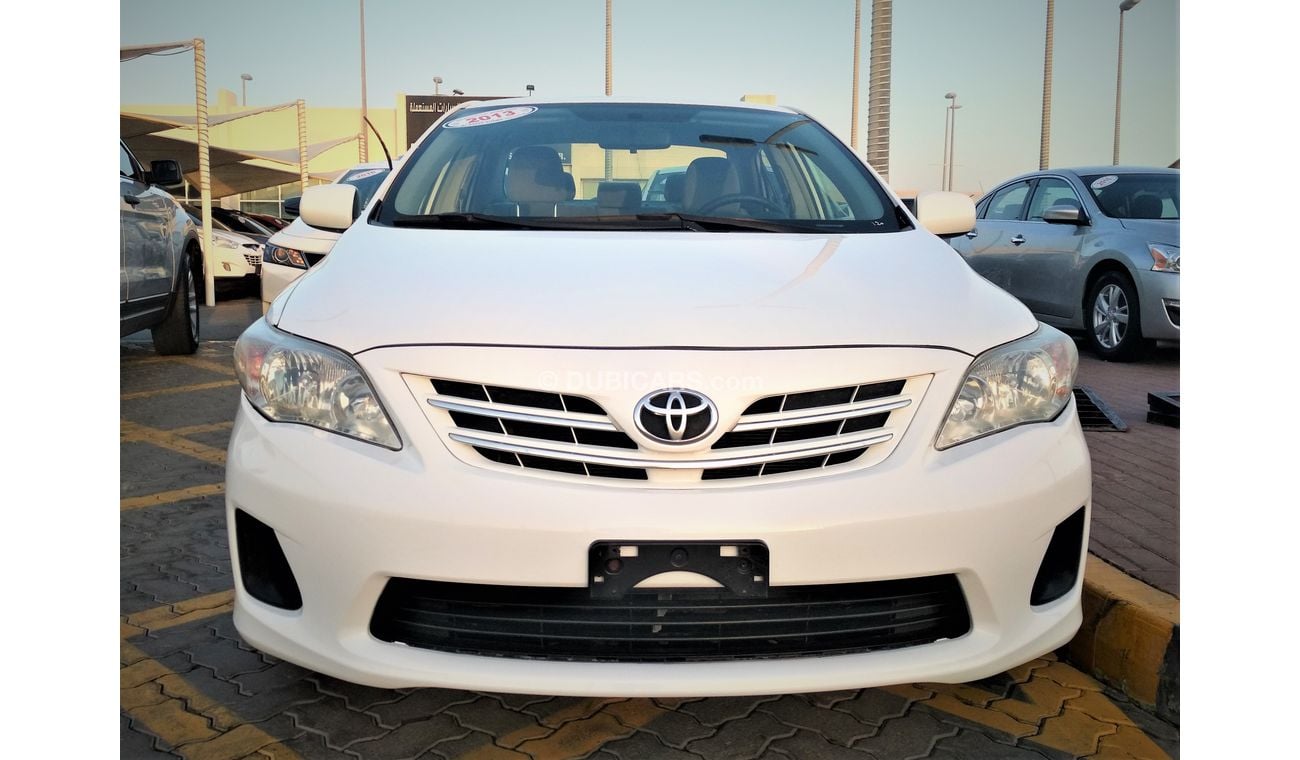 Toyota Corolla 2013 WHITE GCC NO ACCIDENT PERFECT