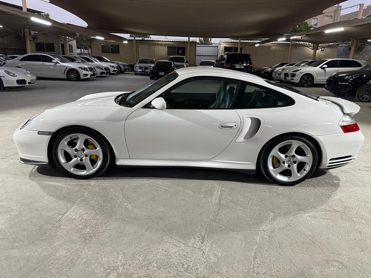 Porsche 911 TURBO