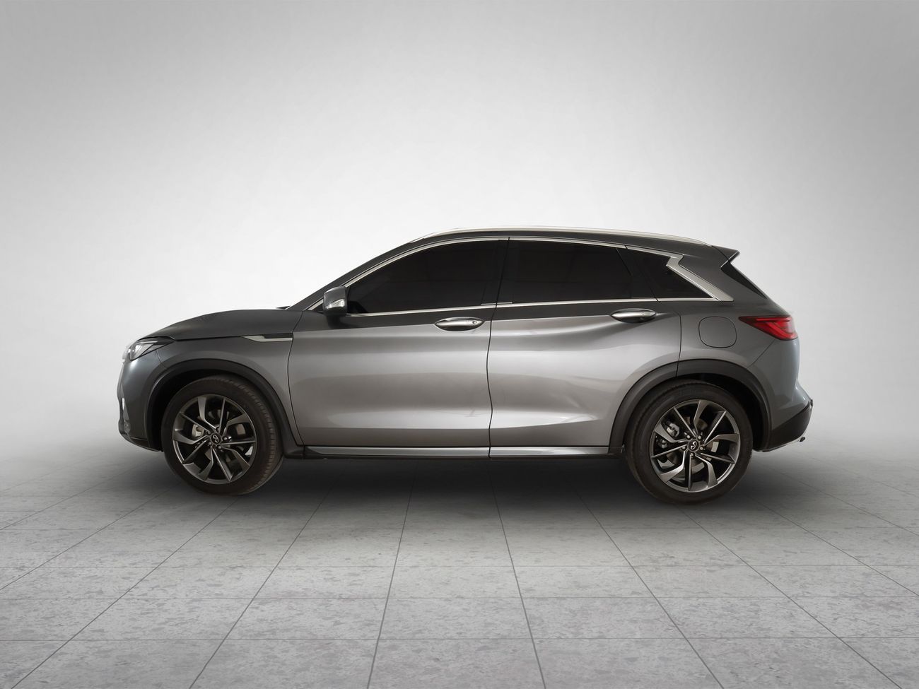 إنفينيتي QX50 LUXE 2.0