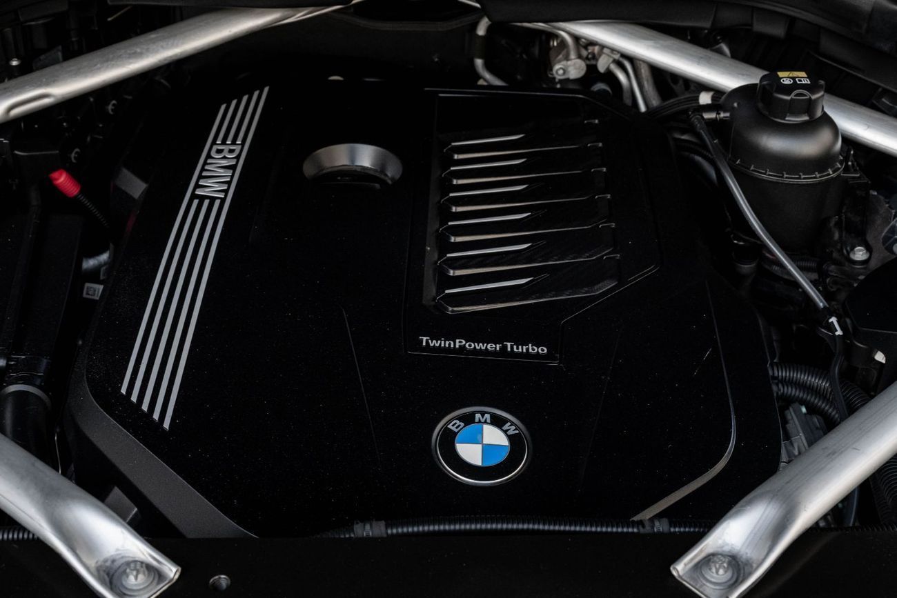 BMW X7 40i M-Kit | 5,170 P.M | 0% Downpayment | Agency Warranty!