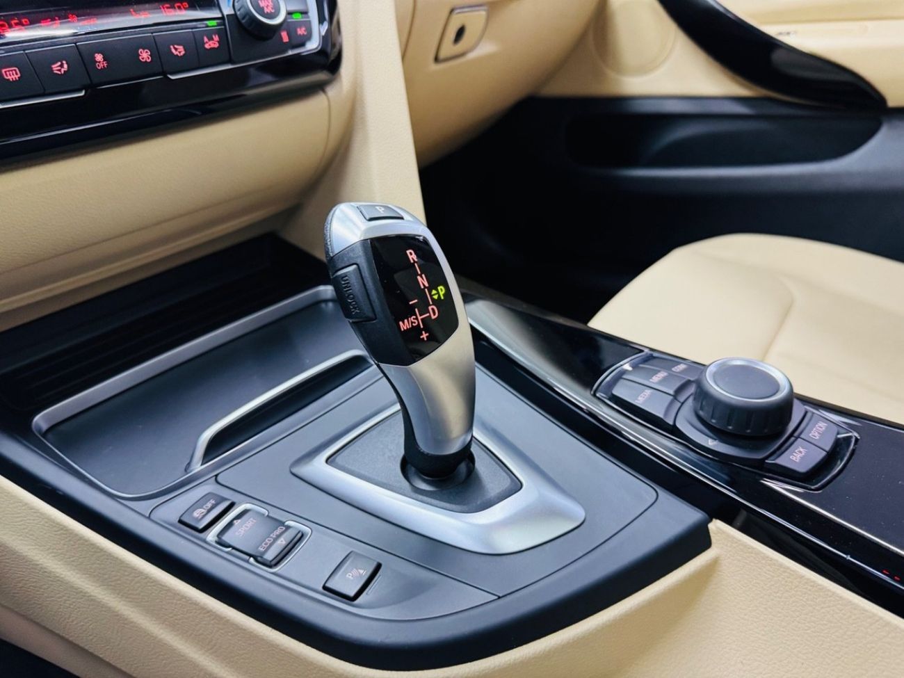 بي أم دبليو 420i Sport Line 2.0L