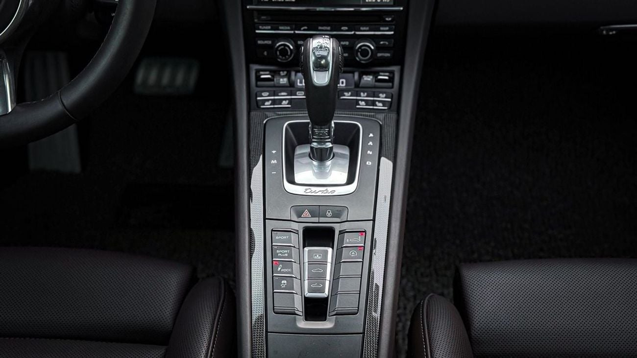 بورش 911 Turbo S 3.8L (560 HP) Coupe