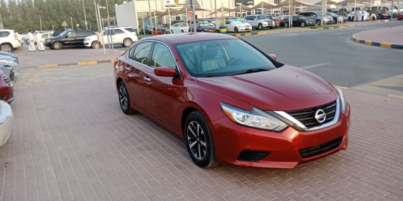 أكيورا MDX hhh