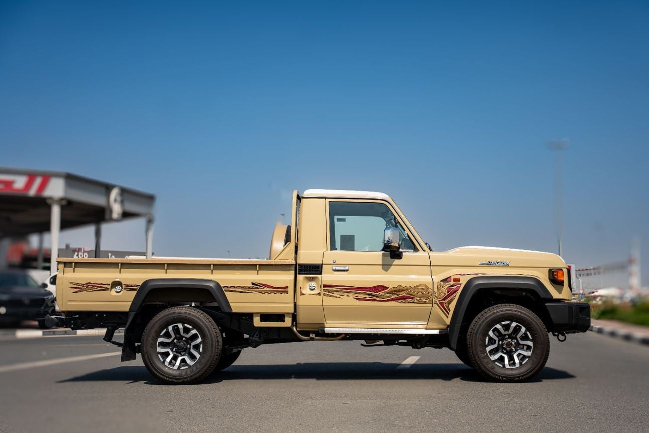 Toyota Land Cruiser Toyota Land Cruiser LC79  S-C (4.0L  Petrol  A-T M-2025