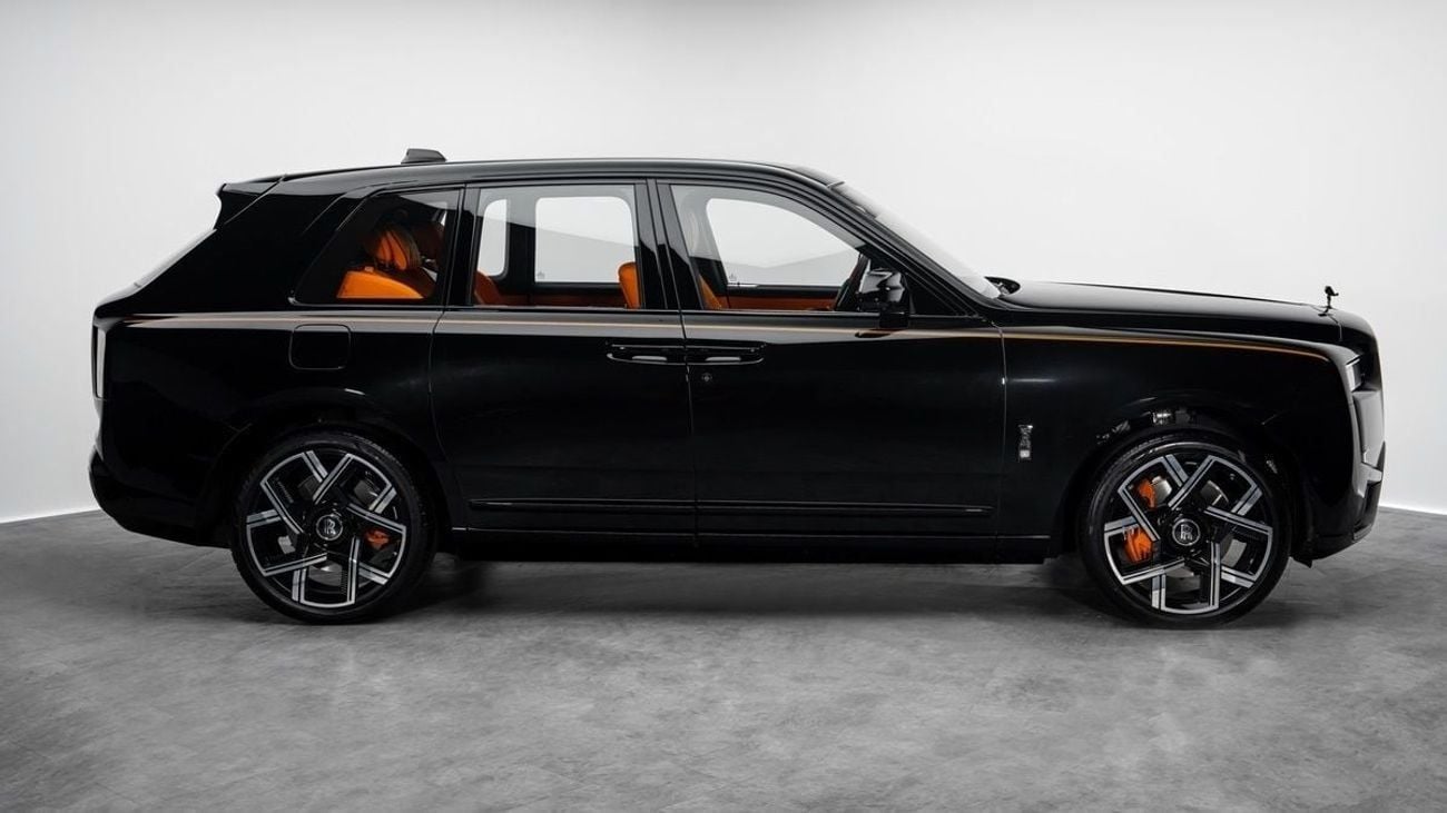 رولز رويس كولينان Black Badge - 2026 - GCC Specs - Under Warranty and Service Contract