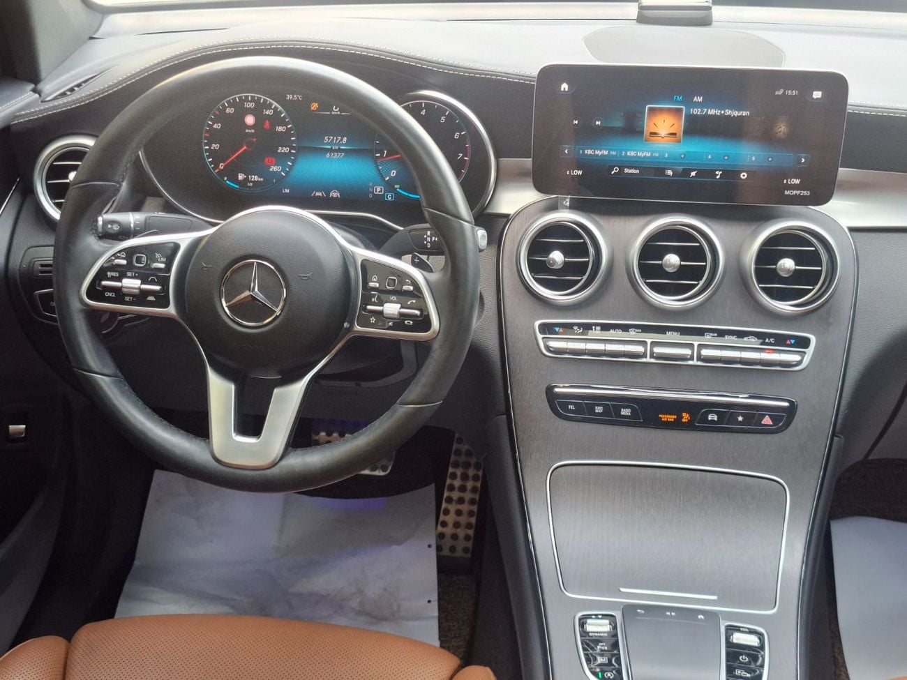Mercedes Benz GLC 300 AMG Mercedes-Benz GLC300 coupe 2021 full option  original  paint