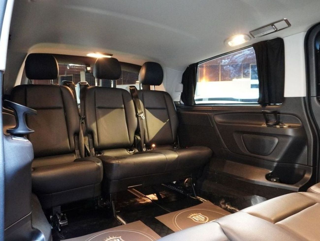 مرسيدس بنز V 250 3.336 PM I Low Mileage I 1 Year Warranty and Service I Good Condition