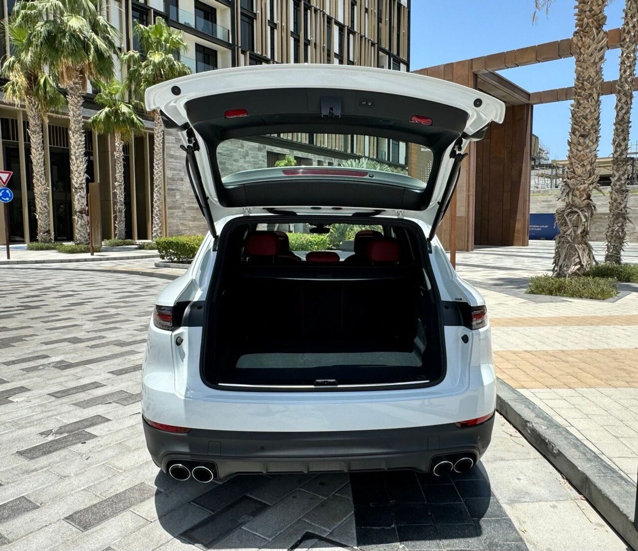 Porsche Cayenne Std 3.0L (340 HP)